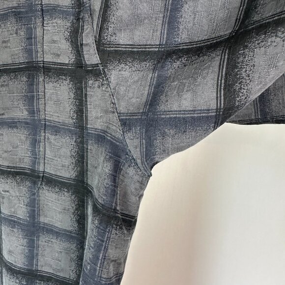 Tommy Bahama 100% Silk Shirt Mens M Gray Black Plaid Button-Up Camp Shirt Summer - Picture 3 of 10